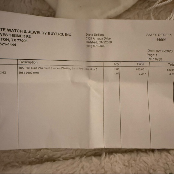 Van Cleef & Arpels Elegant Rose Gold Ring - Picture 8 of 8